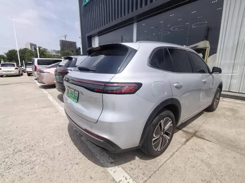 Geely Galaxy 2025 Starship 7 EM-i 1.5 120km Sailing Edition Automatic Gear 6