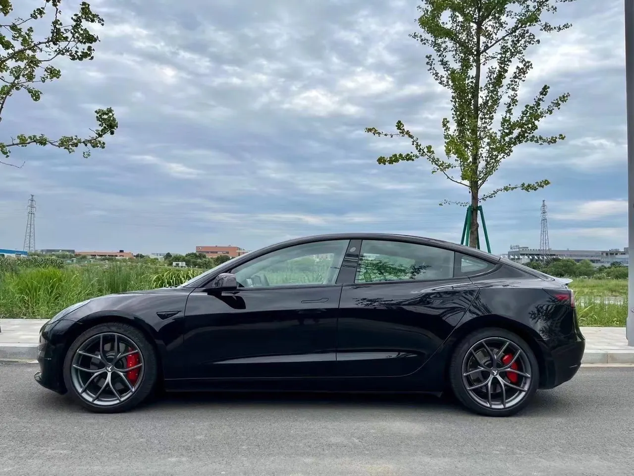 Tesla 2021 Model 3 Performance high-performance all-wheel drive automatic transmission 2