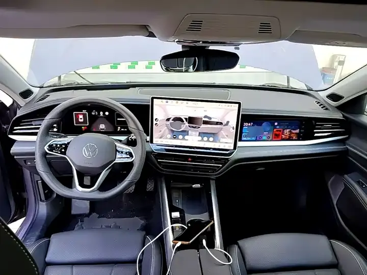 Passat 2025 Pro 380TSI Dragon Edition 10