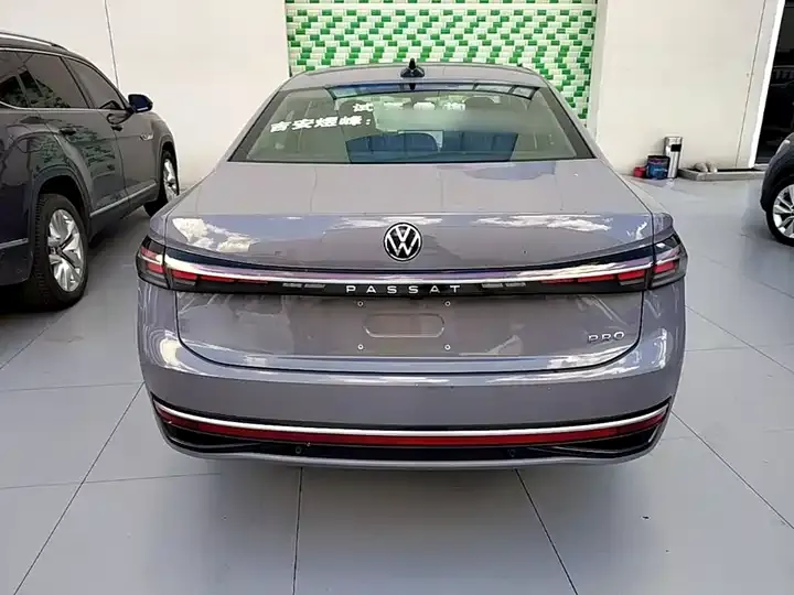 Passat 2025 Pro 380TSI Dragon Edition 6