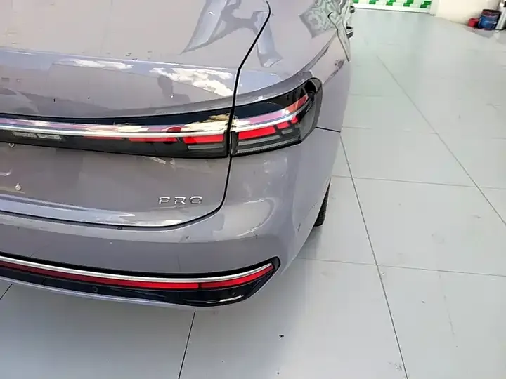 Passat 2025 Pro 380TSI Dragon Edition 8