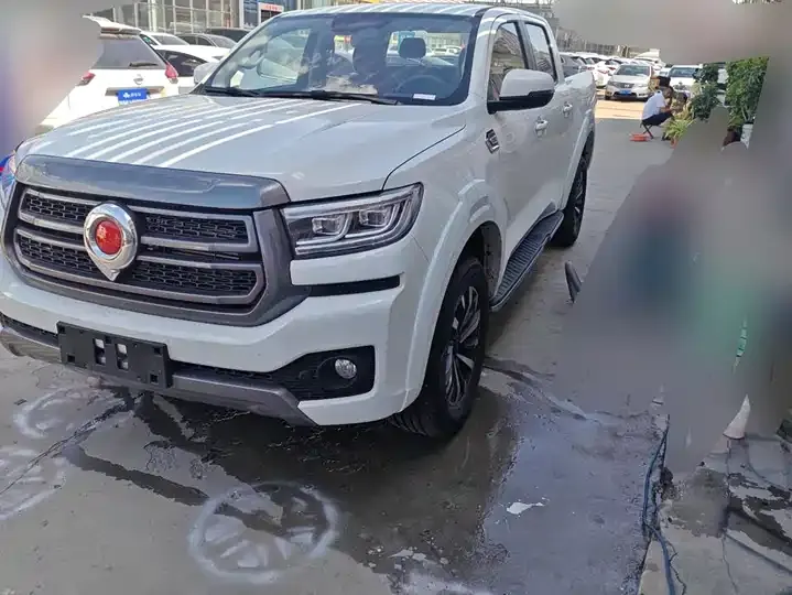Open image lightbox: Gun 2024 2.4T Passenger Edition Automatic Diesel Four-wheel Drive Comfort Model