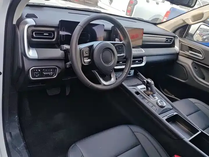 Gun 2024 2.4T Passenger Edition Automatic Diesel Four-wheel Drive Comfort Model 12
