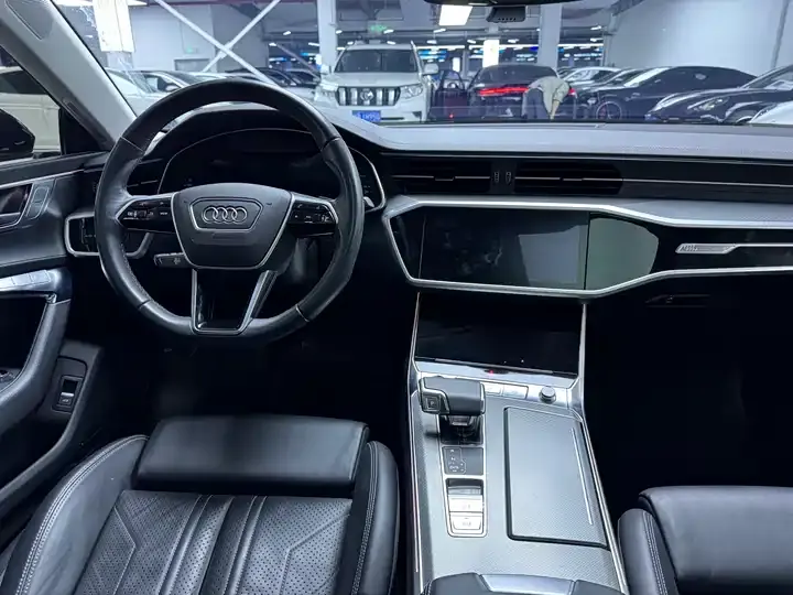 Audi A7 2024 45 TFSI Selection 6