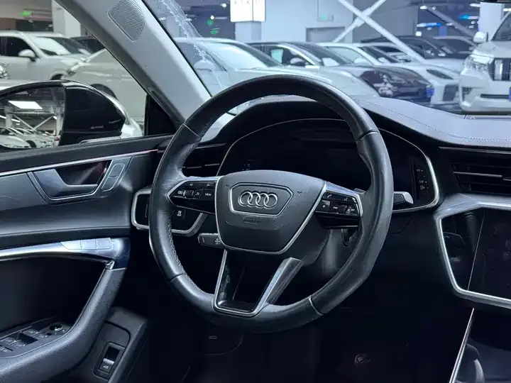 Audi A7 2024 45 TFSI Selection 7