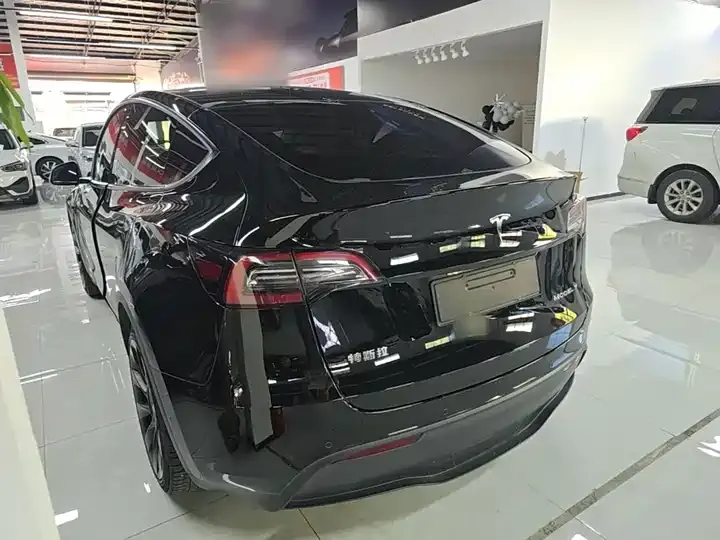 2022 Model Y Rear-Wheel Drive Edition 5