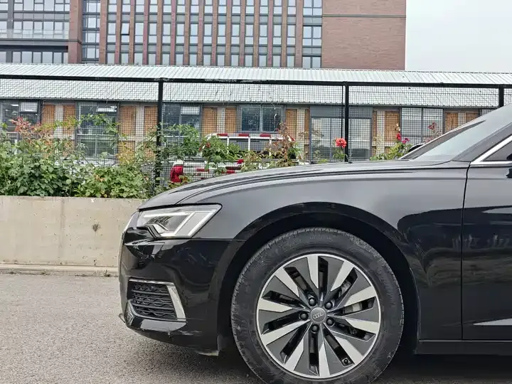 Audi A6L 2021 45 TFSI Selected Elegant Type 5