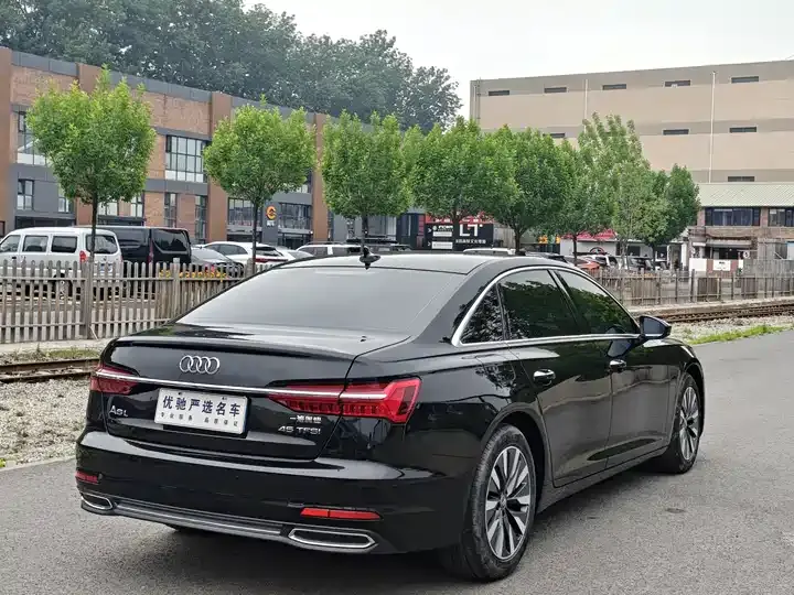 Audi A6L 2021 45 TFSI Selected Elegant Type 8