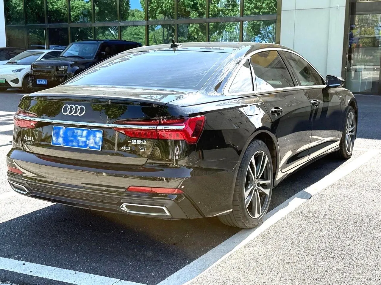 Audi 2021 A6L 2.0TFSI 40TFSI Deluxe Dynamic Automatic 2