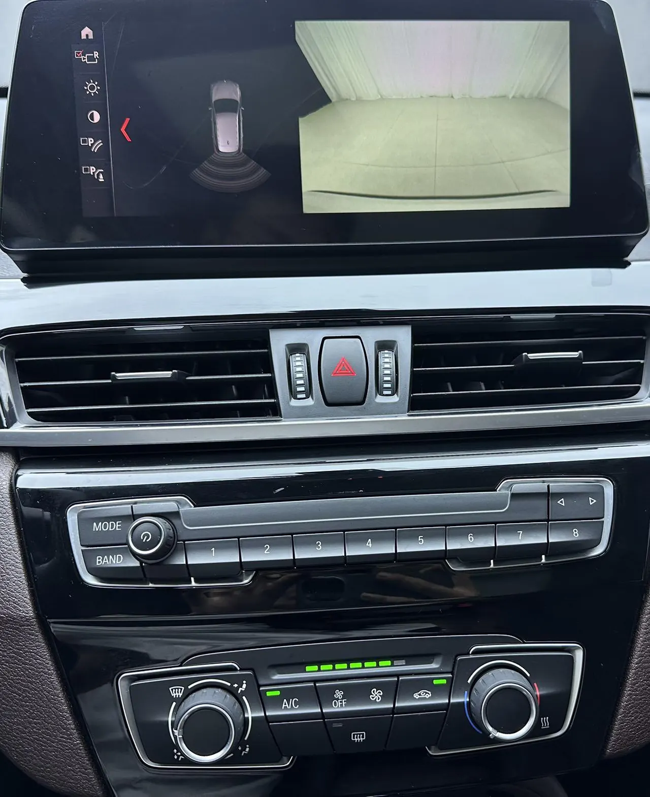 BMW 2022 X1 sDrive20Li 1.5T fashion automatic gear 11