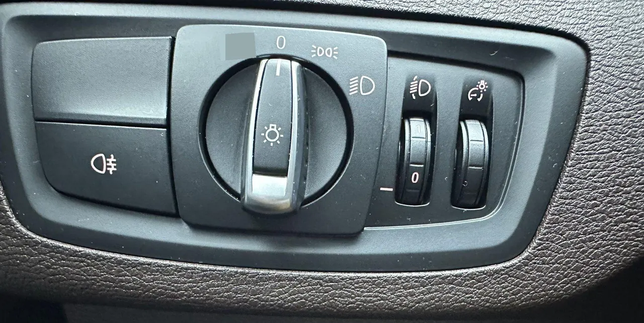 BMW 2022 X1 sDrive20Li 1.5T fashion automatic gear 13