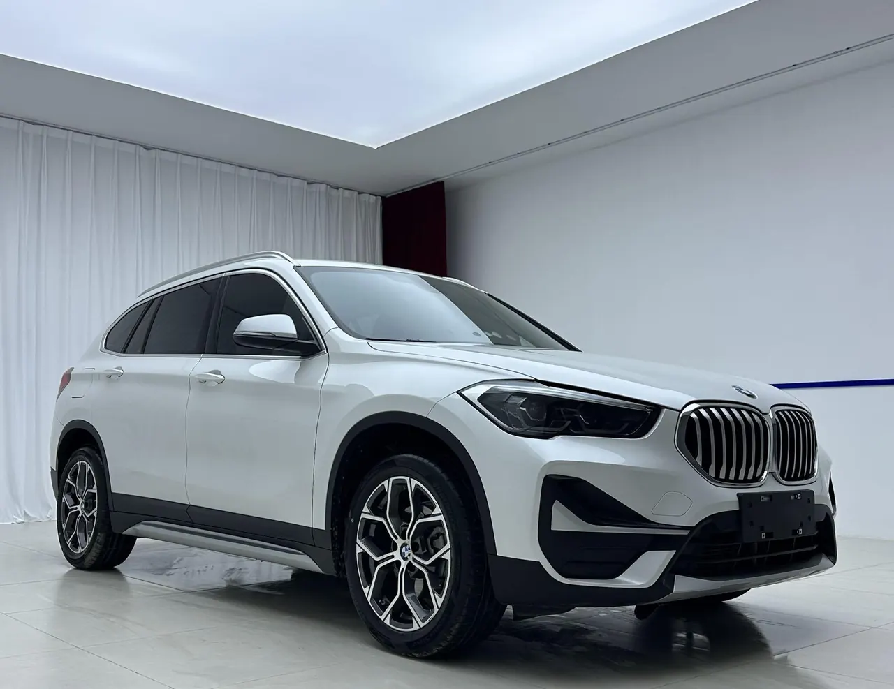 BMW 2022 X1 sDrive20Li 1.5T fashion automatic gear 3
