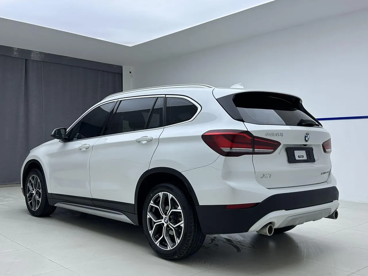 BMW 2022 X1 sDrive20Li 1.5T fashion automatic gear 4