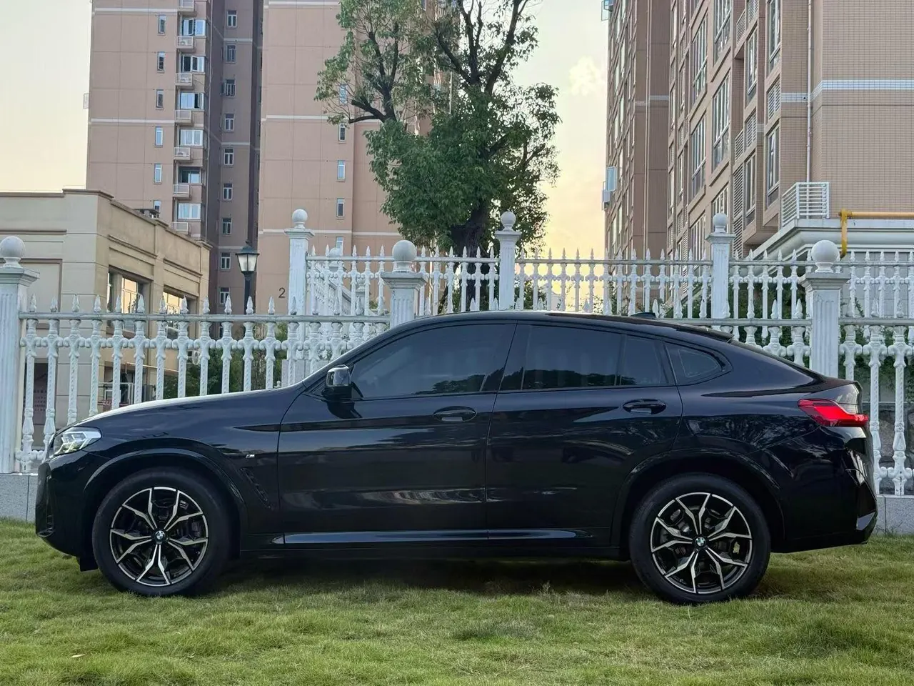 BMW X4 (Imported) 2022 X4 xDrive25i 2.0T M Sports Suit Automatic Gear 4