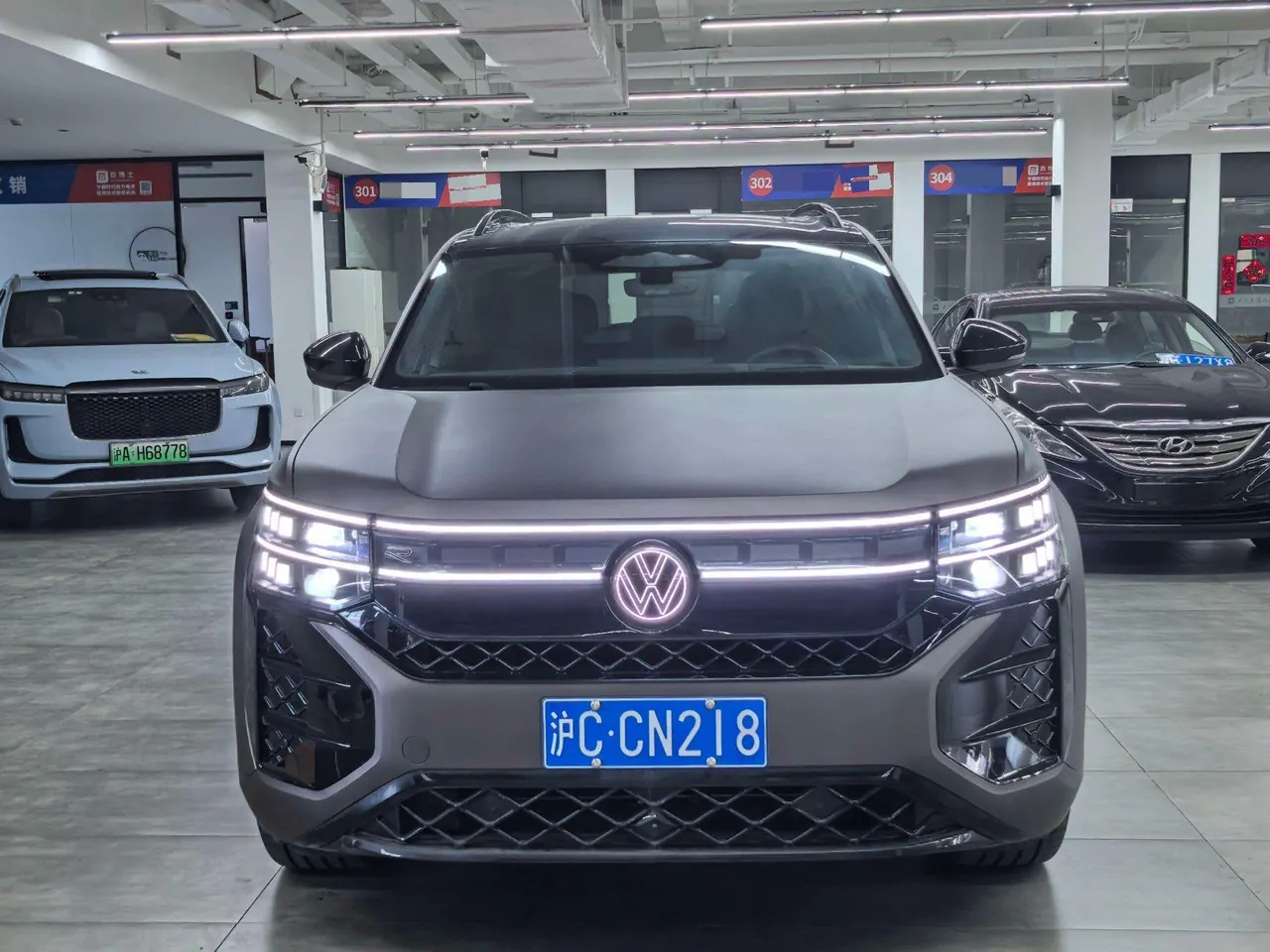 Volkswagen 2025 Teramont Pro 2.0TSI 450TSI Four-Wheel-Drive Summit Edition Automatic 2