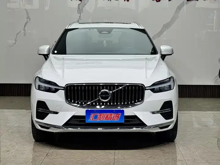 Volvo XC60 2022 B5 4WD Zhiyuan Deluxe Edition 2