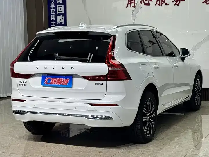 Volvo XC60 2022 B5 4WD Zhiyuan Deluxe Edition 6