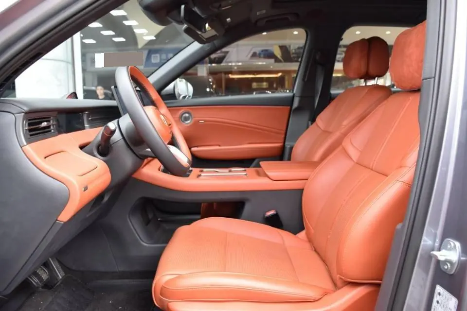 HongQi 2026 HS6 PHEV 1.5T 220 Four-wheel Drive Smart Hybrid Automatic Gear 10