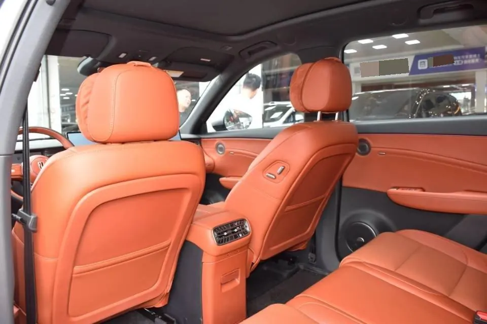 HongQi 2026 HS6 PHEV 1.5T 220 Four-wheel Drive Smart Hybrid Automatic Gear 11