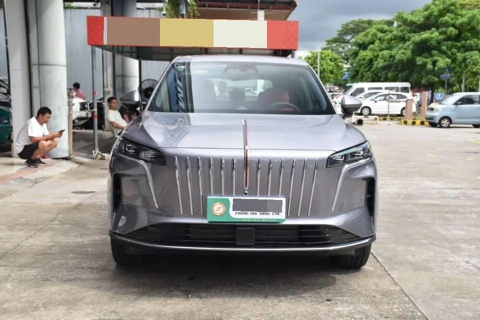 HongQi 2026 HS6 PHEV 1.5T 220 Four-wheel Drive Smart Hybrid Automatic Gear 2