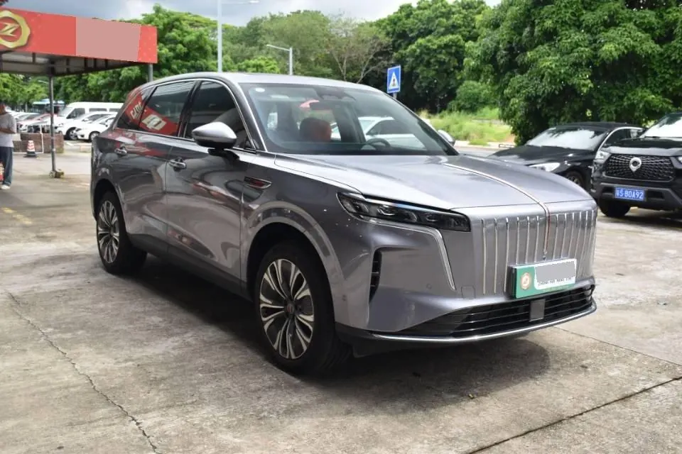 HongQi 2026 HS6 PHEV 1.5T 220 Four-wheel Drive Smart Hybrid Automatic Gear 3