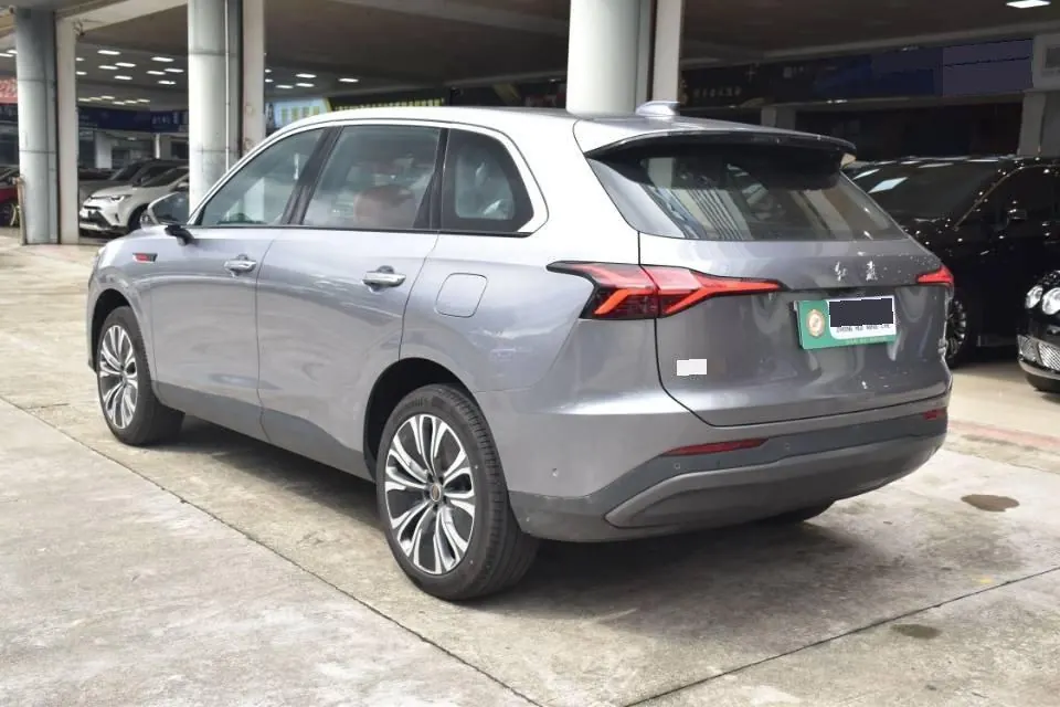 HongQi 2026 HS6 PHEV 1.5T 220 Four-wheel Drive Smart Hybrid Automatic Gear 6