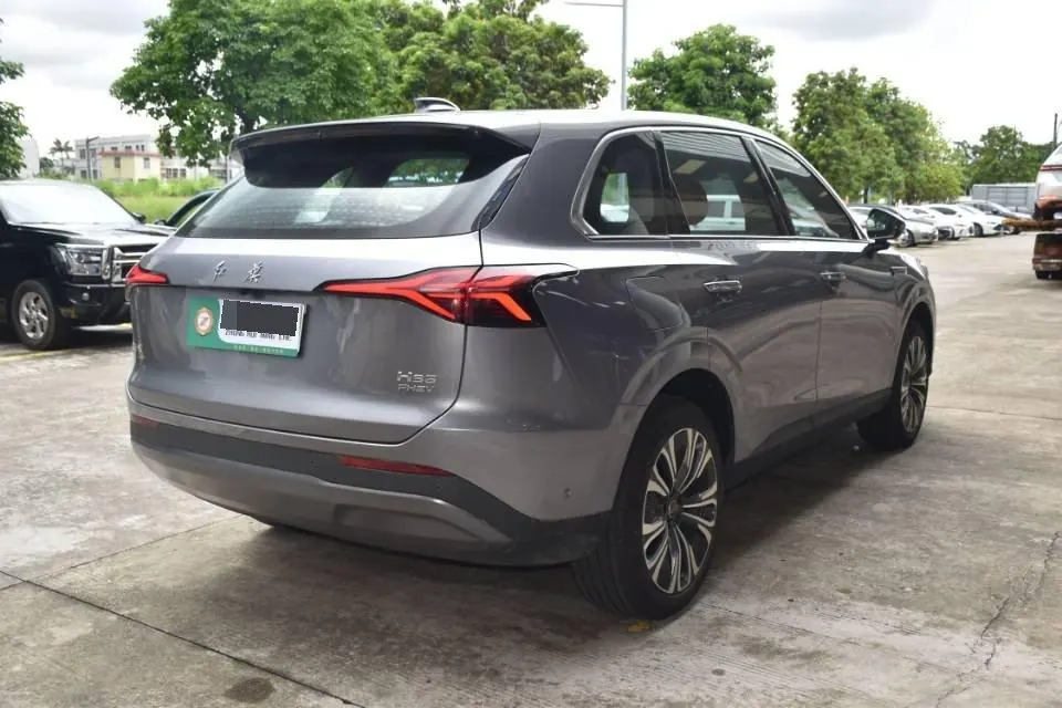 HongQi 2026 HS6 PHEV 1.5T 220 Four-wheel Drive Smart Hybrid Automatic Gear 7