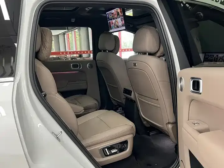 Li L8 2025 Ultra Smart Rejuvenation Edition 12