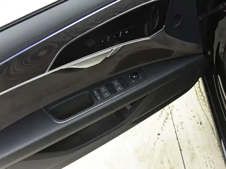 Audi A8 2022 A8L 50 TFSI quattro Comfort Collection 10