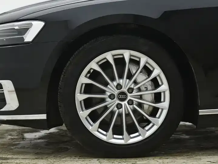 Audi A8 2022 A8L 50 TFSI quattro Comfort Collection 4
