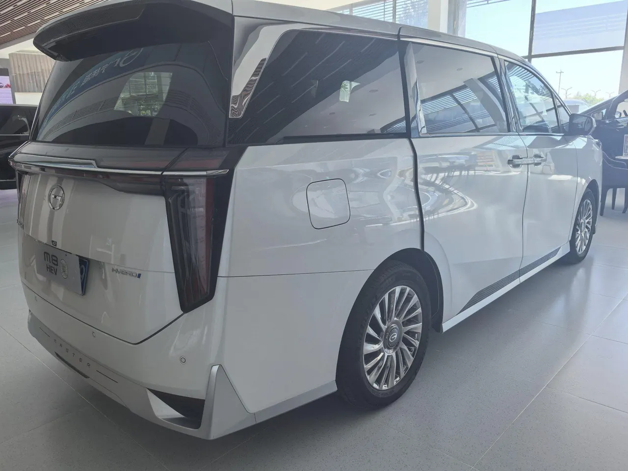 Chuanqi 2026 M8 Double Engine 2.0T Extreme Edition Automatic Gear 4