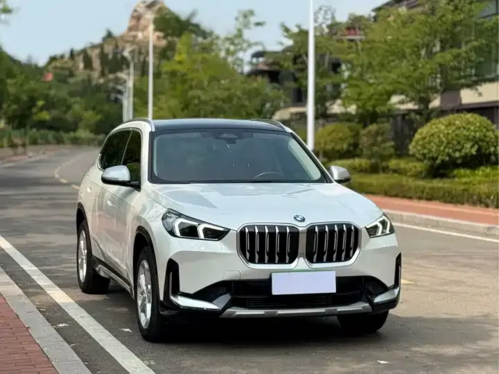 BMW X1 2023 sDrive20Li X Design Set 3