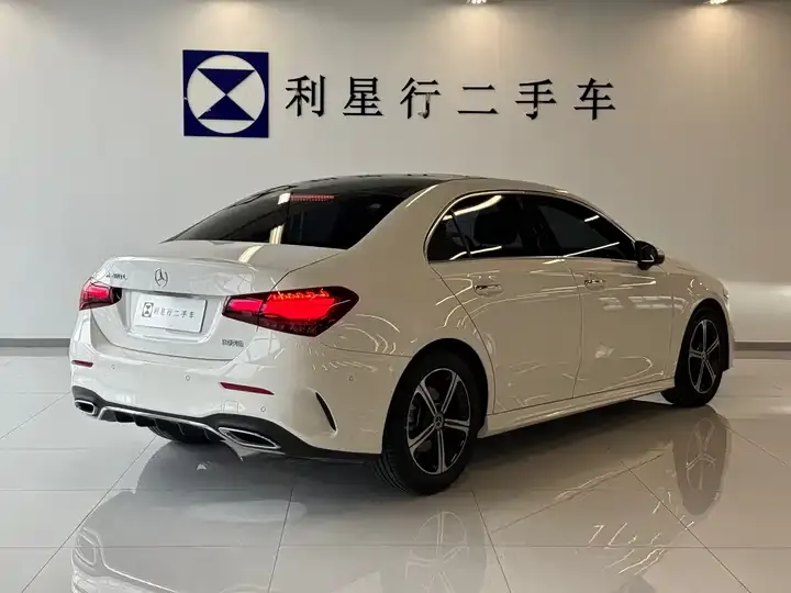 Mercedes Benz Class A 2023 A 200 L Fashion 5