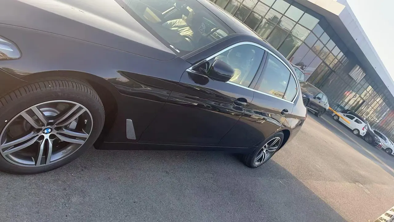 BMW 5 Series 2023 530Li 2.0T Leading Luxury Suit Automatic Gear 7