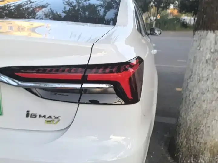 Roewe i6 MAX New Energy 2023 EV 420 Sky Curtain Special Edition 8