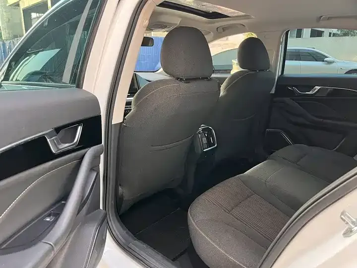 Bestune B70 2023 3rd Generation 1.5T Auto Enjoy 9