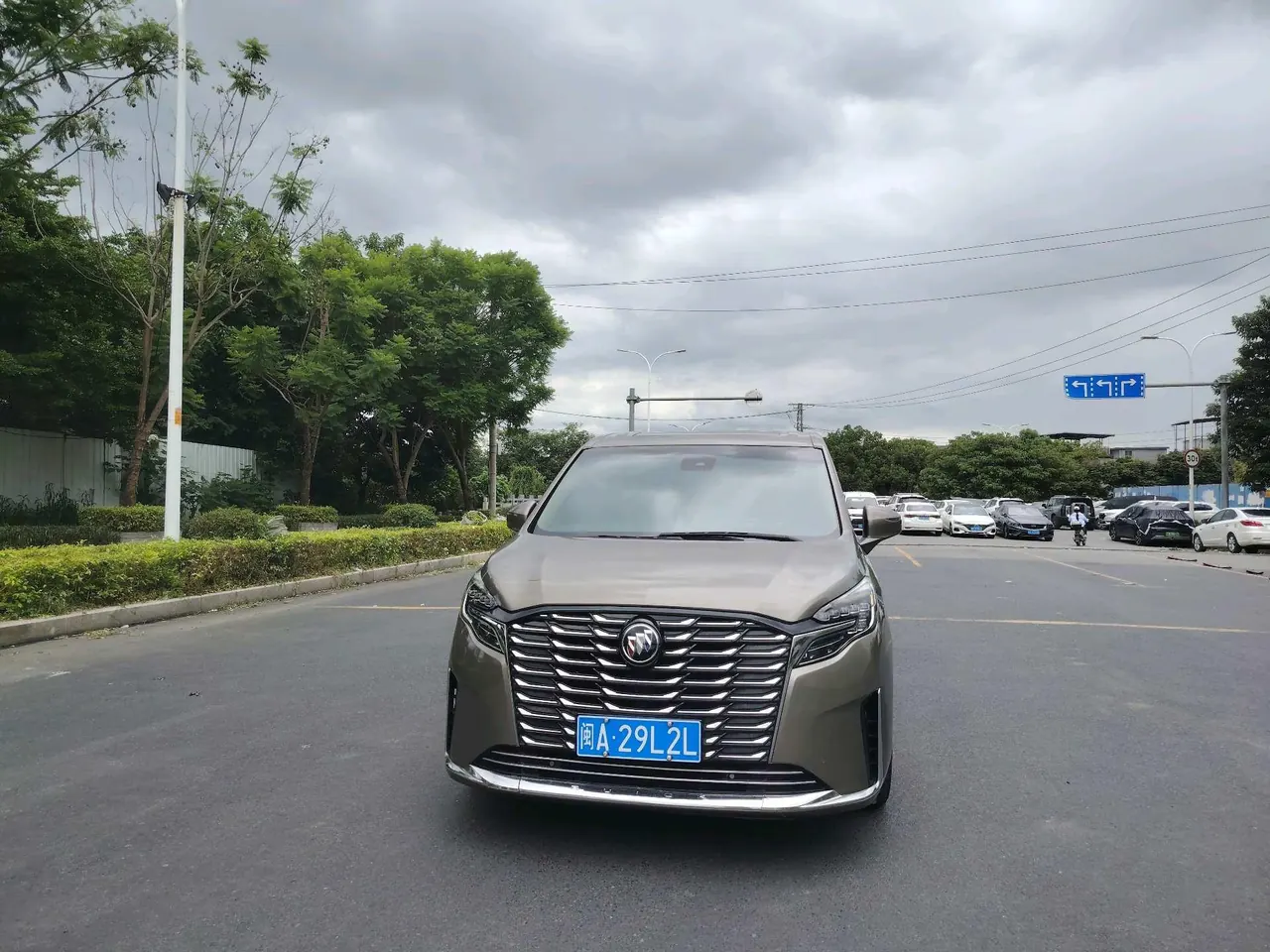 Buick 2021 GL8 ES Lu Zun 2.0T 653T Smart Luxury Automatic Gear 2