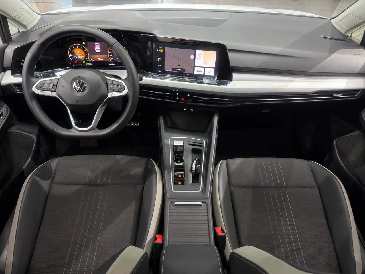 Volkswagen 2021 Golf 8 PRO 1.4TSI 280TSI Automatic 10