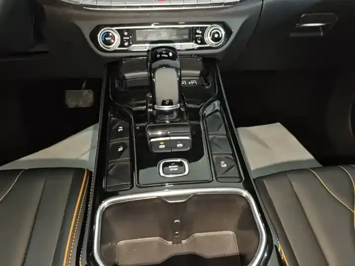 Bestune T77 2023 1.5T Auto Luxury Model 10