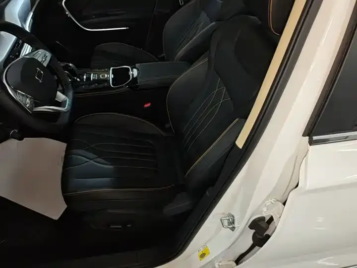 Bestune T77 2023 1.5T Auto Luxury Model 11
