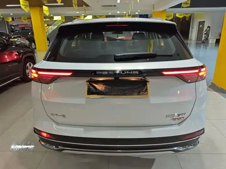 Bestune T77 2023 1.5T Auto Luxury Model 4