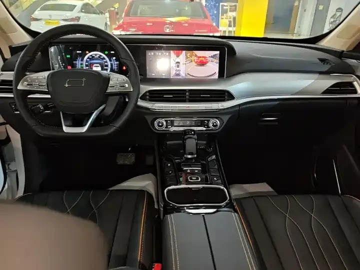 Bestune T77 2023 1.5T Auto Luxury Model 6