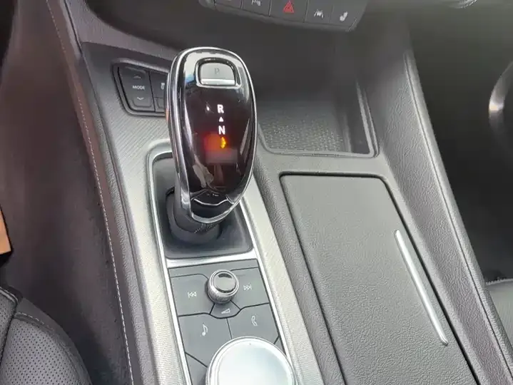 Cadillac CT5 2021 28T Honorable Model 10