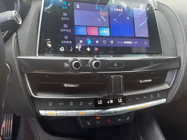 Cadillac CT5 2021 28T Honorable Model 7