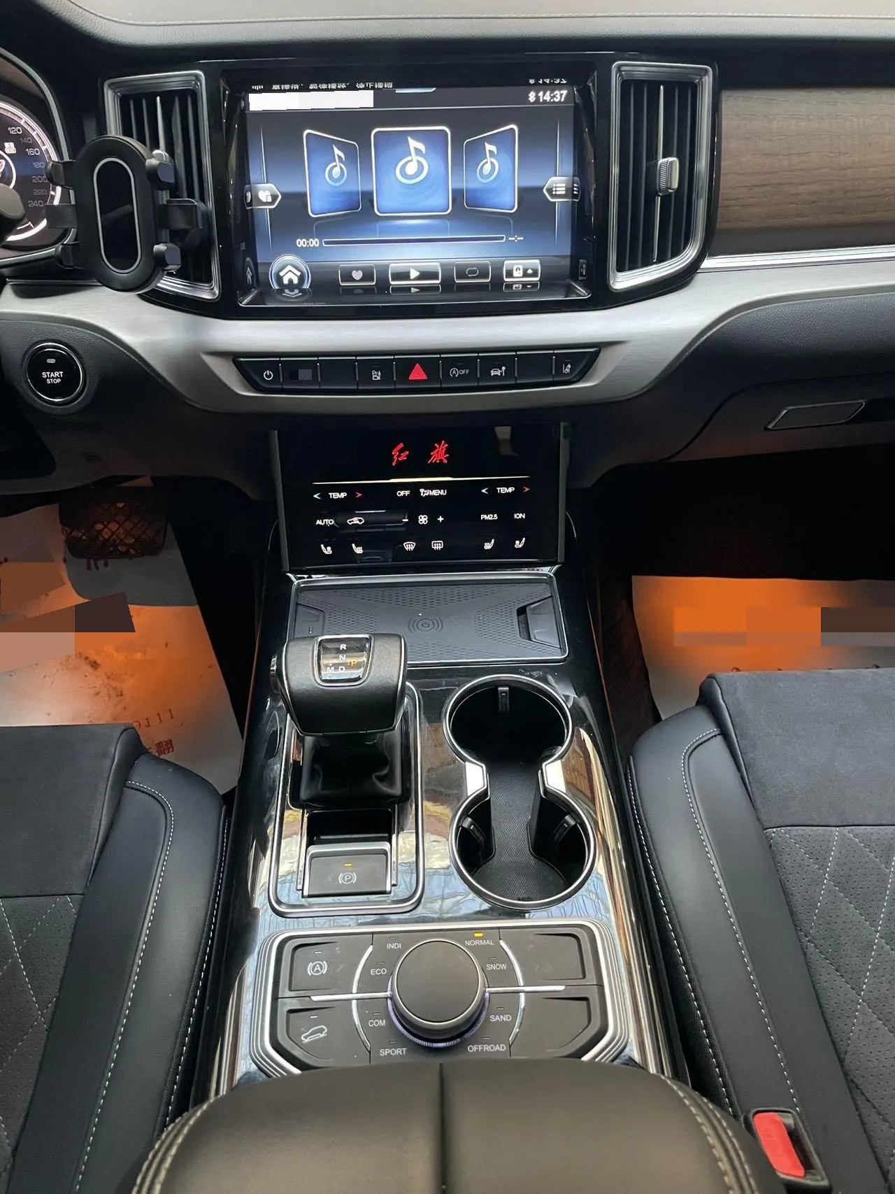 HongQi 2022 HS7 3.0T 4-wheel drive smart flag-sharing version 5-seat automatic gear 9