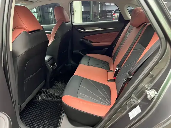 Yidong 2024 1.5T GDI Automatic Honor Model 8