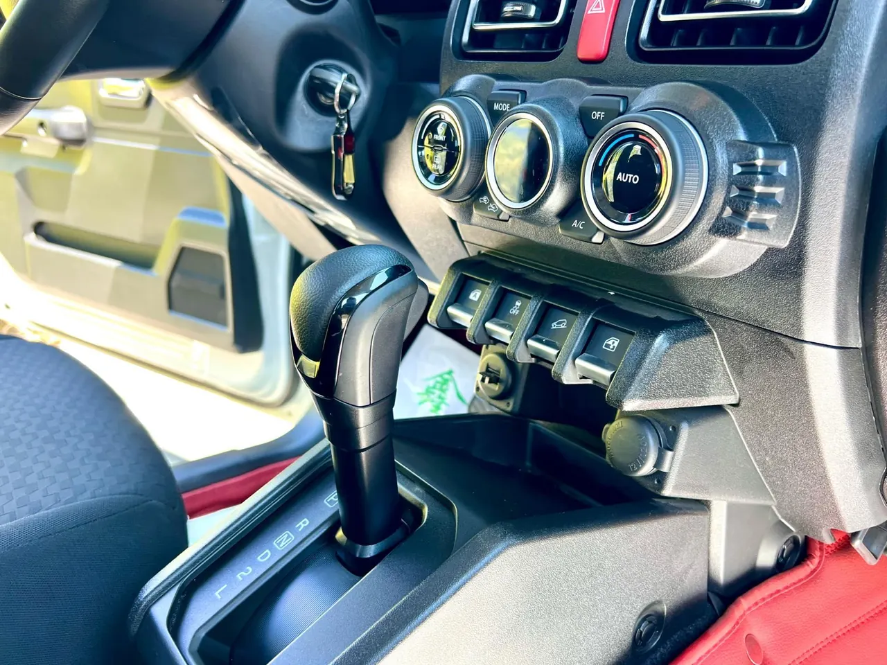 Suzuki Jimny (Imported) 2025 Jimny 1.5 Four-wheel Drive Automatic Gear 11