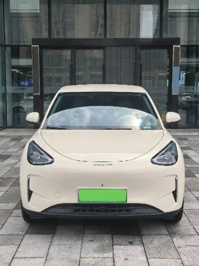 Geely 2025 Star Wish UP 410km Discovery Edition Automatic Gear 2