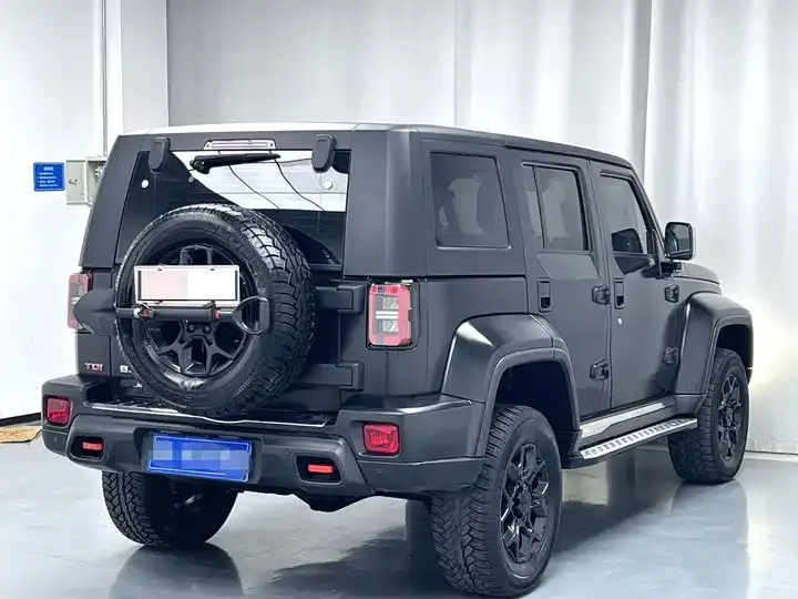 Beijing off-road BJ40 2021 2.0D automatic four-wheel drive blade hero version chivalrous type 10