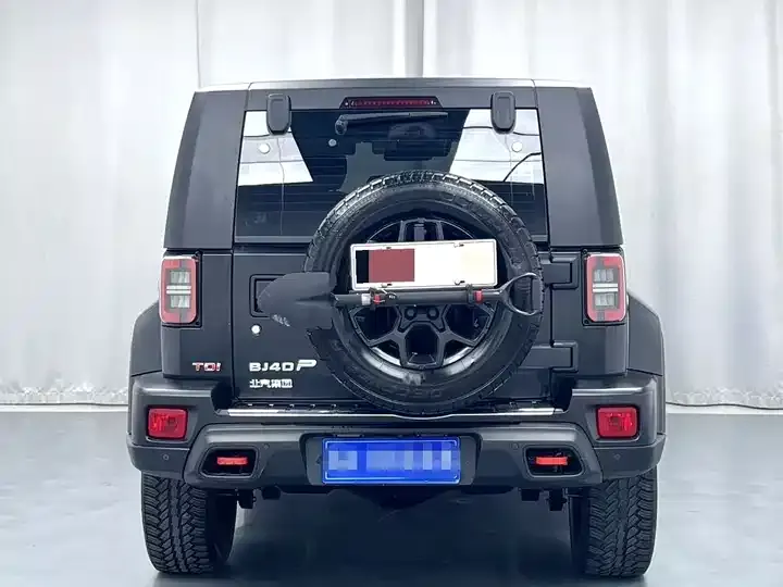 Beijing off-road BJ40 2021 2.0D automatic four-wheel drive blade hero version chivalrous type 11